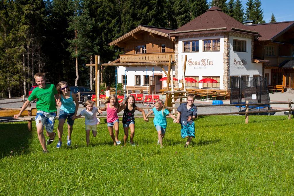 Hotel Sonnalm Altenmarkt im Pongau Exterior foto